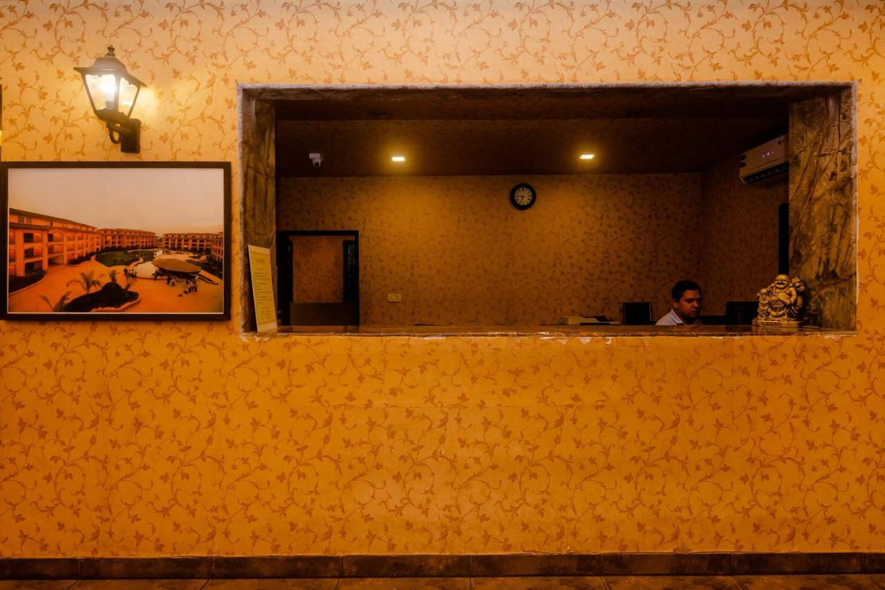 ดิสคัฟเวอร์ รีสอร์ต Hotel เนราล ภายนอก รูปภาพ