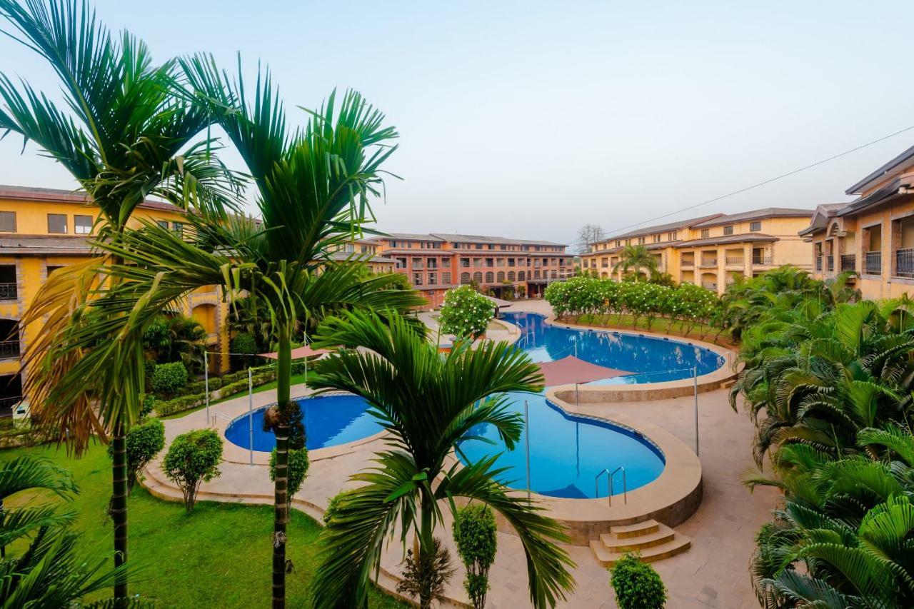 ดิสคัฟเวอร์ รีสอร์ต Hotel เนราล ภายนอก รูปภาพ