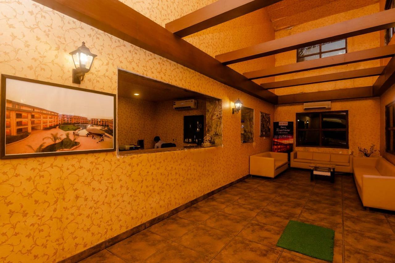ดิสคัฟเวอร์ รีสอร์ต Hotel เนราล ภายนอก รูปภาพ